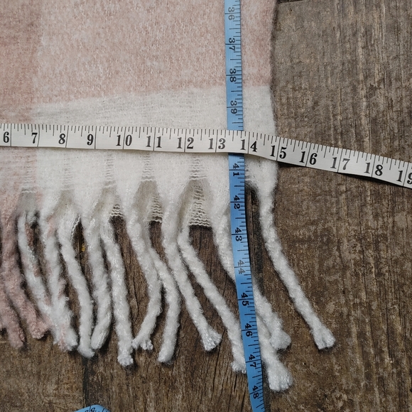 A New Day Fringe Scarf/Wrap - Picture 4 of 7